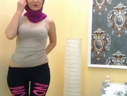 Sexy Arab muslim Hijab girl dancing on cam - See more at EliteArabCams free porn video
